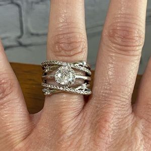 New Criss-Cross Design CZ Ring, Size 6